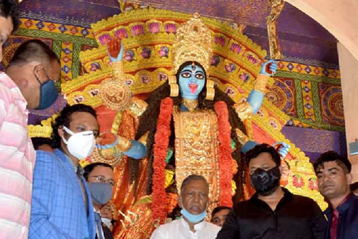 Bangladesh Cricketer Shakib Al Hasan Seeks Forgiveness For Inaugurating Kali Puja Program In Kolkata after facing death threats 3 swarajya%2F2020 11%2F5d0c3202 b57e 42e8 bf62 e3897931d32a%2Fsal