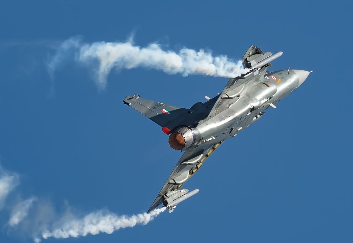 Rajnath Singh Likely To Inaugurate HAL's New Tejas Fighter Jet Manufacturing Facility Tomorrow - Vimarsana News