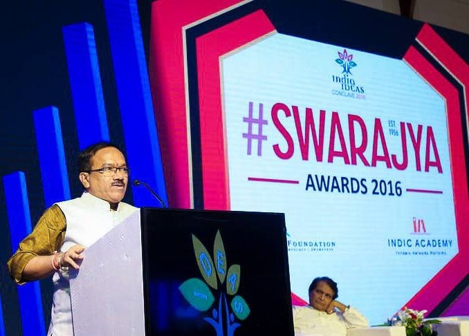 Parsekar speaking to the audience