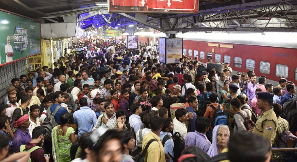 Indian Train Crowd