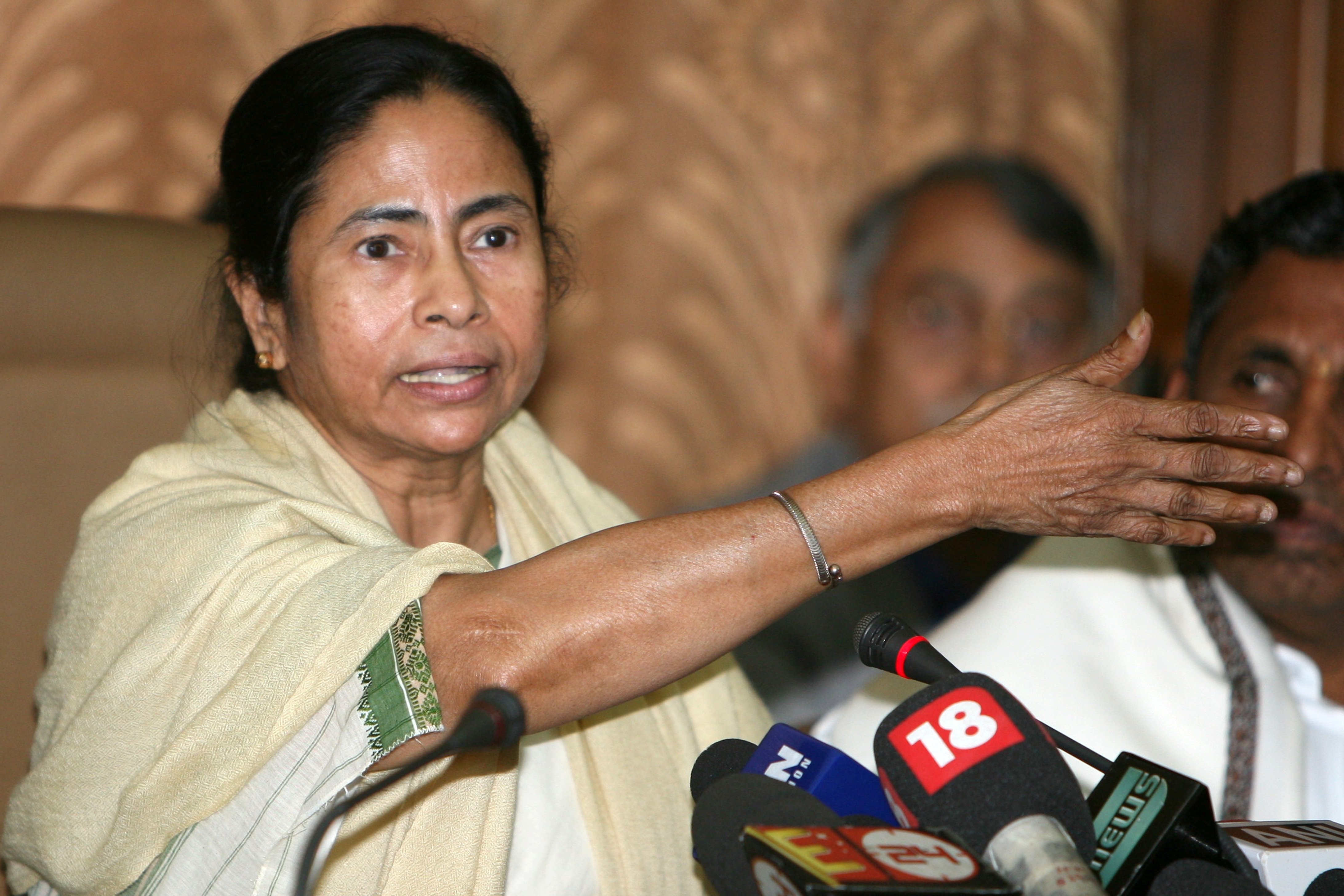 Mamata Declares That She Doesn’t Trust Exit Polls After NDA Projected To Win As Many As 26 Seats In West Bengal