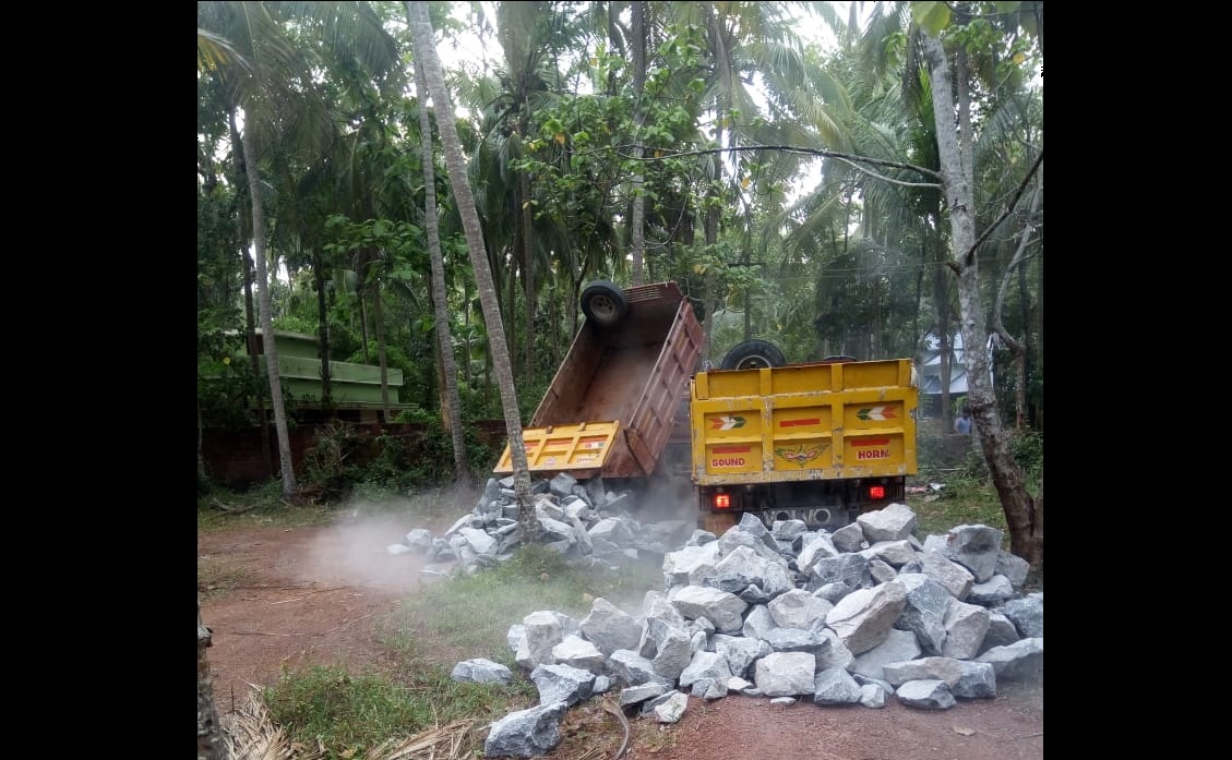 Stones being dumped by the goons as a mark of threat and intimidation.&nbsp;