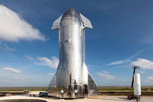 Interplanetary Travel To Soon Become A Reality? SpaceX Unveils Starship Rocket To Fly People To ...