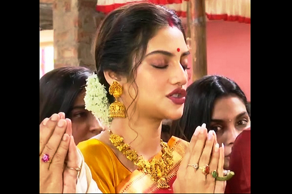 Image result for Fatwa For Nusrat Jahan For Taking Part In Durga Puja