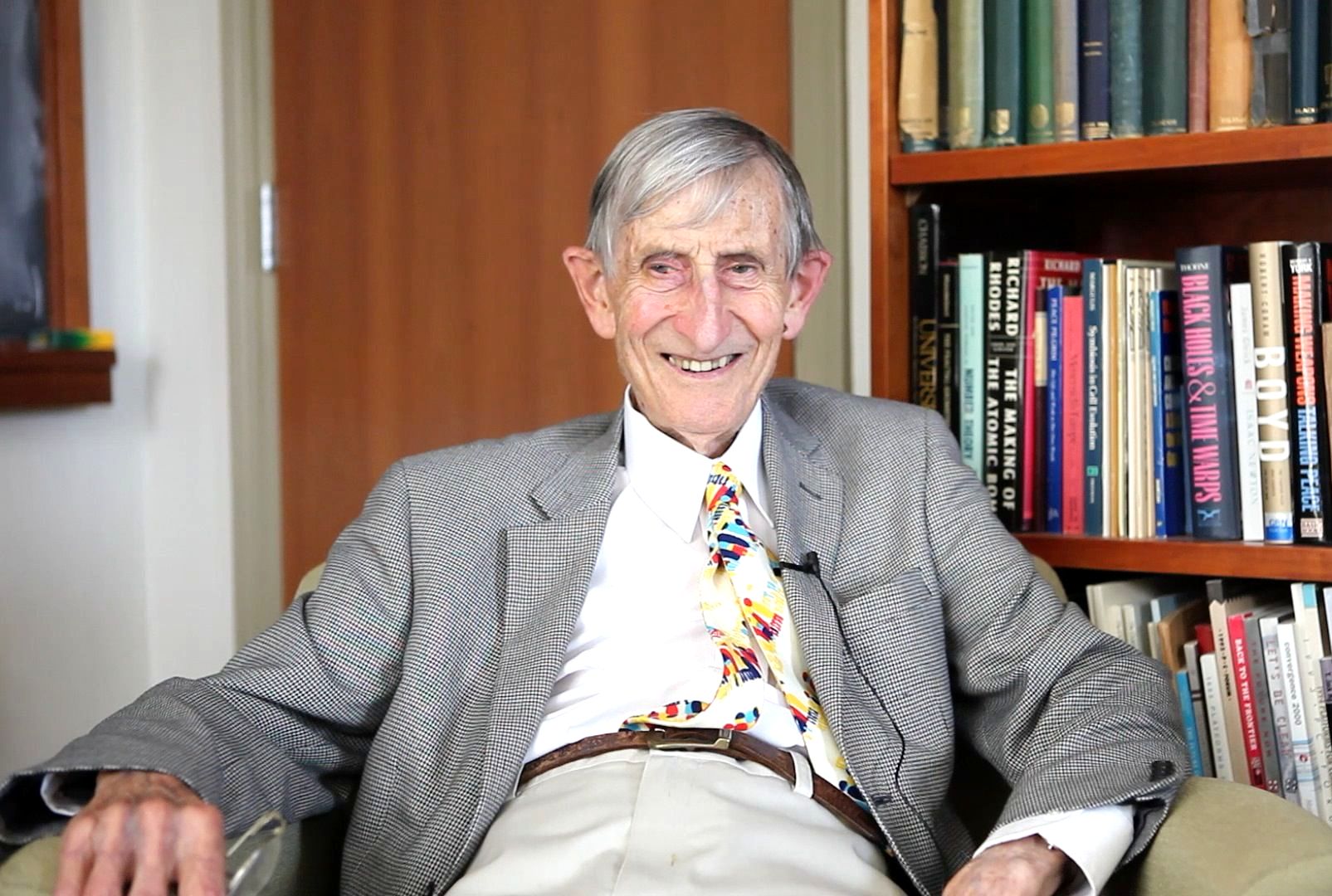 IMG FREEMAN DYSON, English-born American Theoretical Physicist and Mathematician
