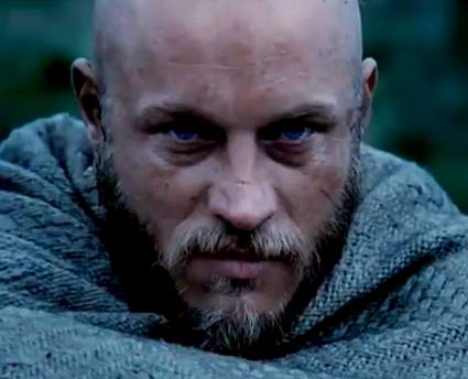 Vikings trailer sails west