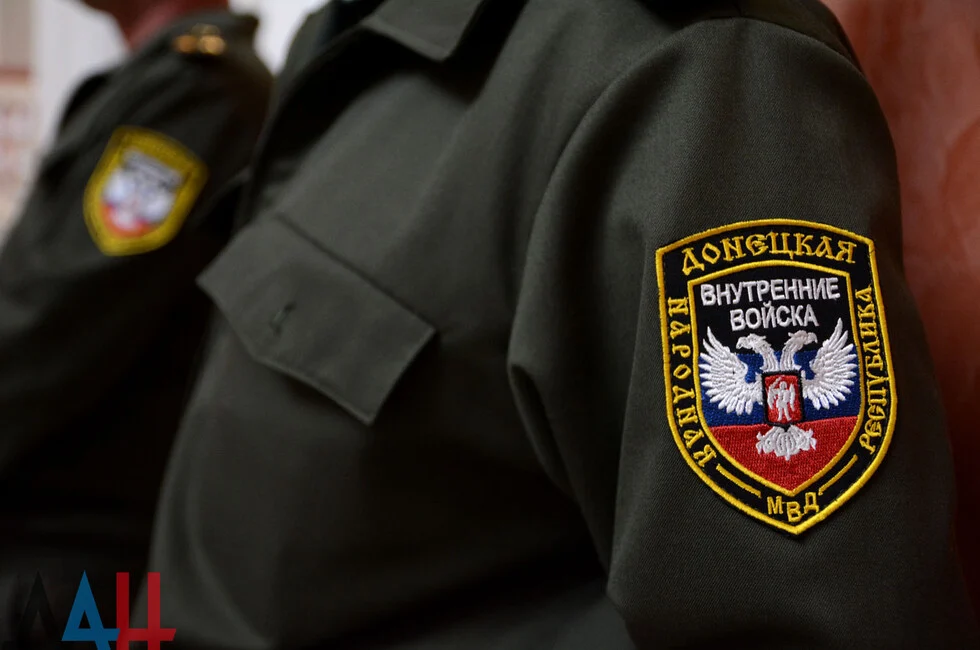 Donetsk People’s Republic Approves Foreign Fighter Contracts
