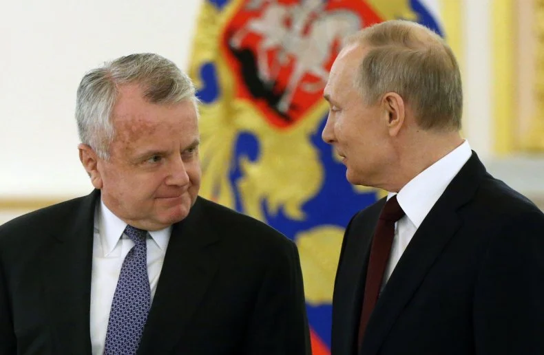 US Embassy to Russia Announces Retirement of Ambassador John Sullivan