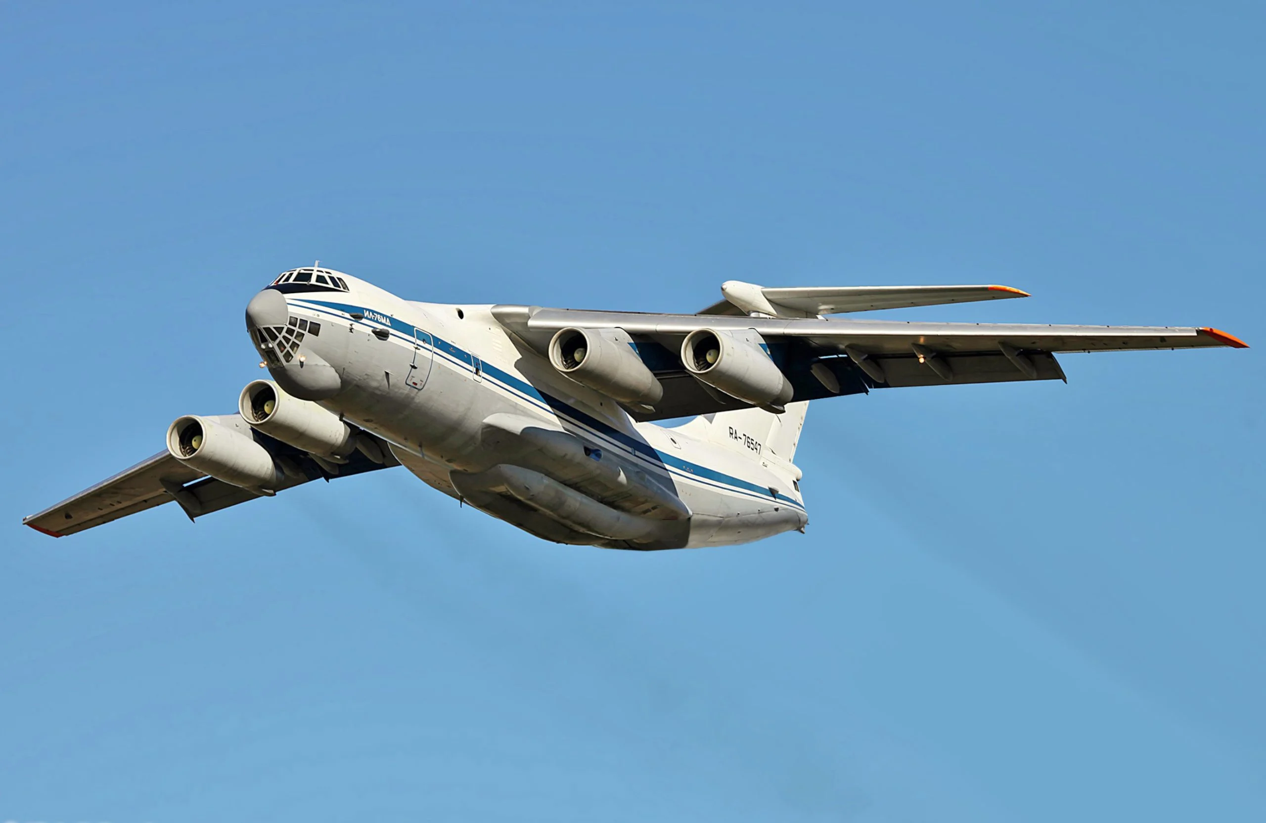 Russia Supplies IRGC With Cash and American Weapons for Drones