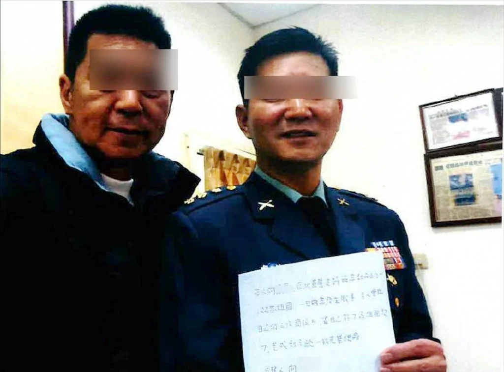 Taiwanese Army Colonel Paid to Surrender if China Invades