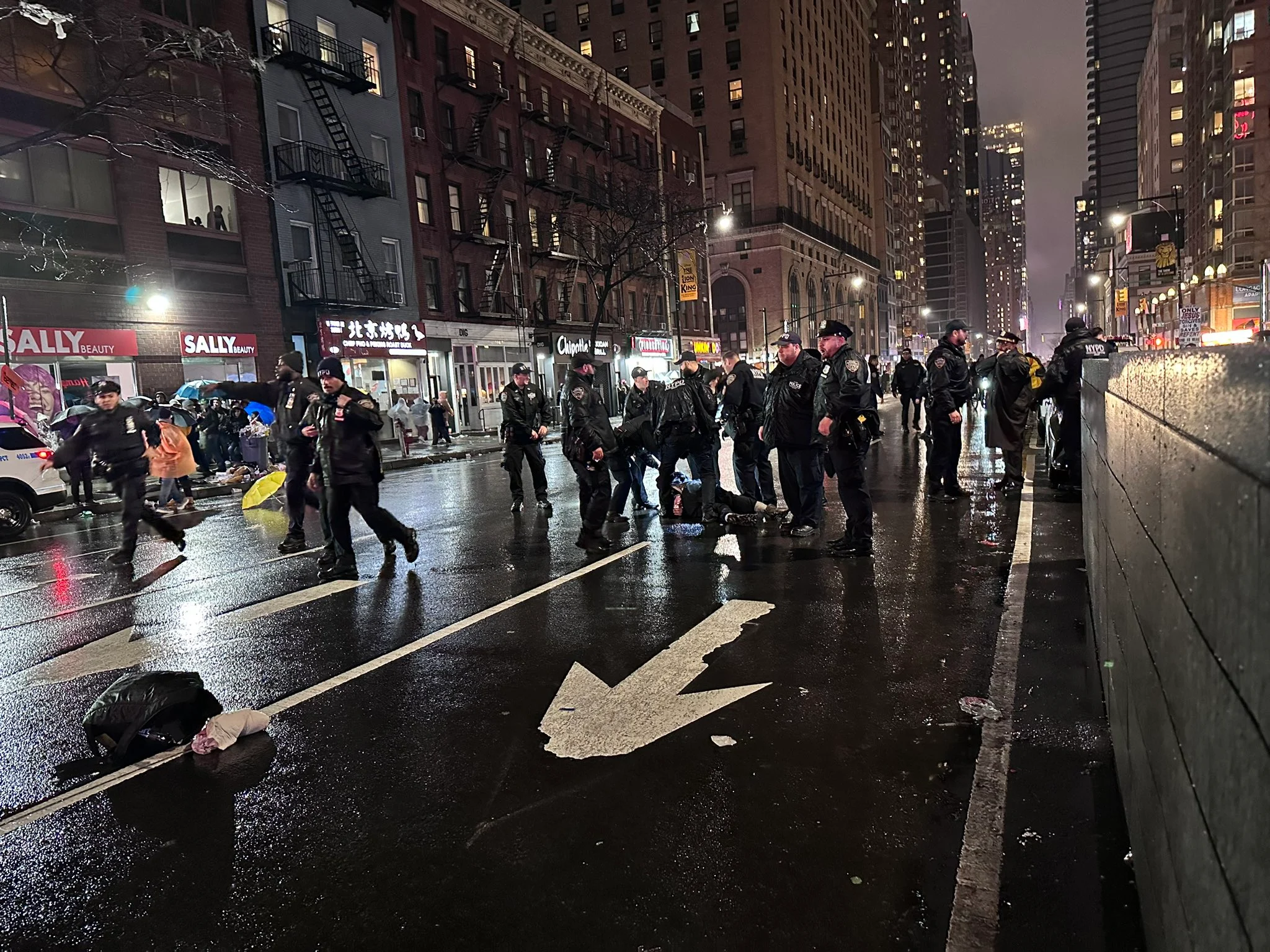 Shots Fired, Officer Possibly Stabbed, NYC New Years Eve Celebration