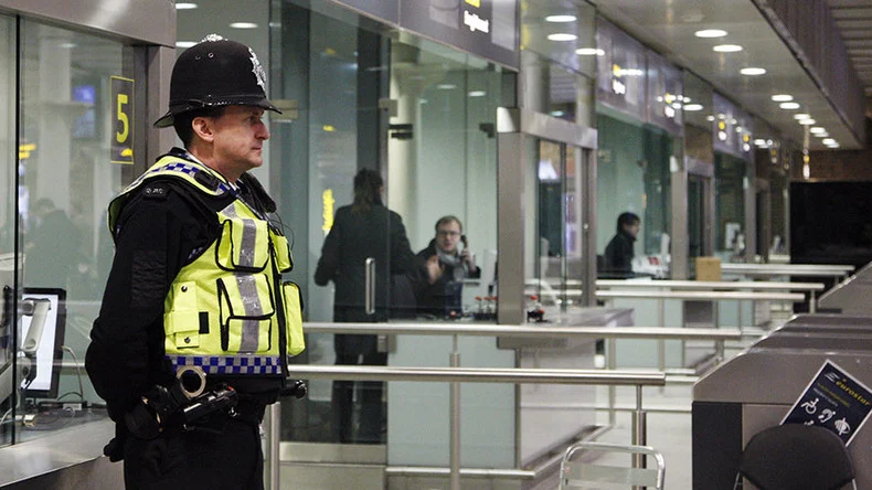 UK Police Find Uranium Package at Heathrow Airport