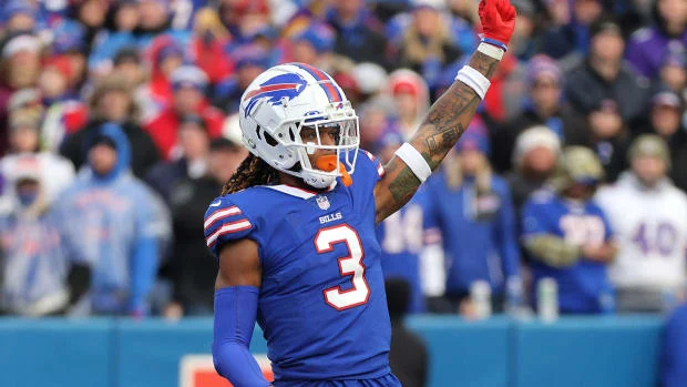 NFL Player in Critical Condition After Hit On Field