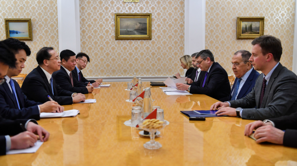 Russia and China Pledge to Strengthen Ties After Meeting in Moscow
