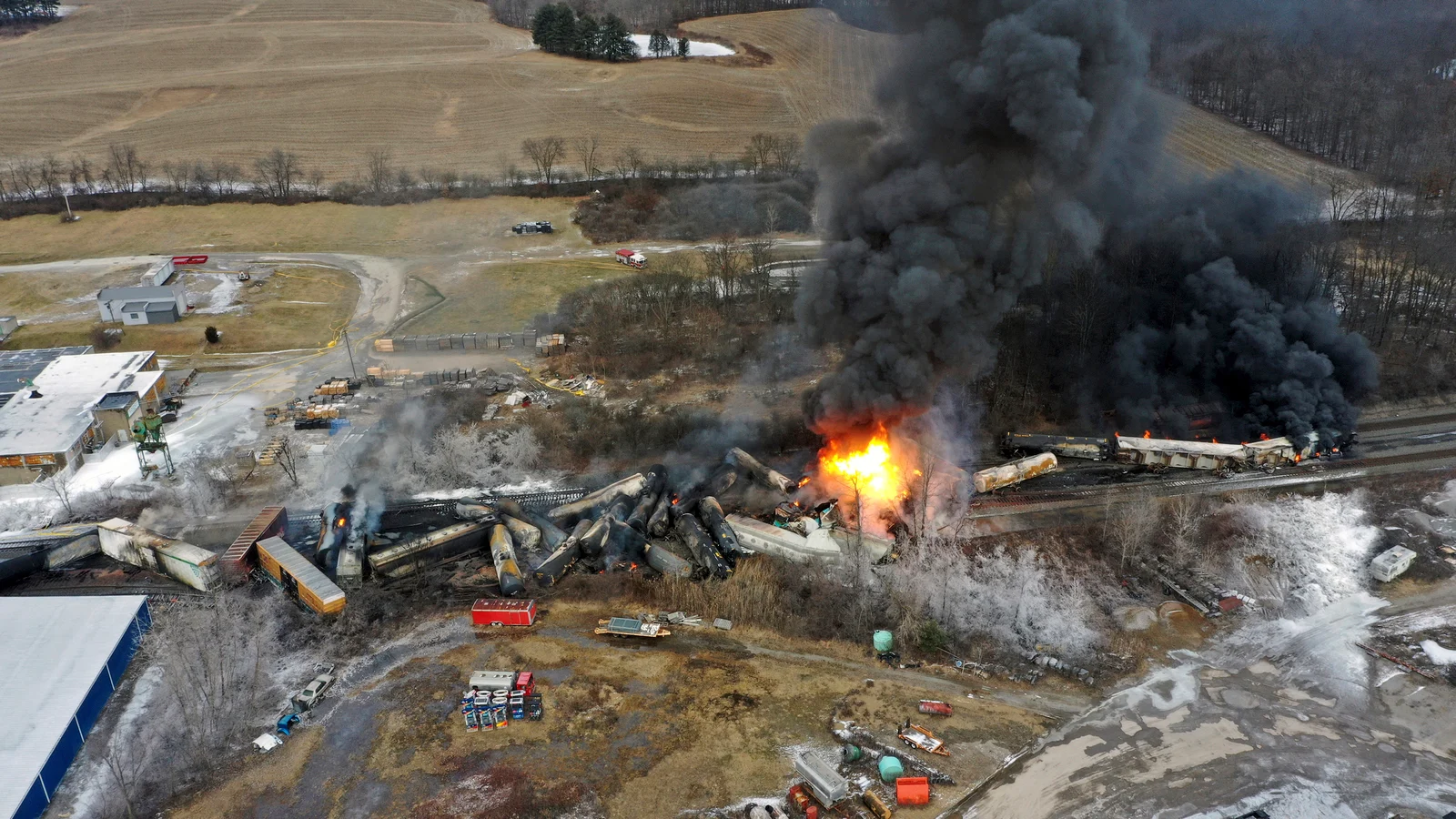 East Palestine, Ohio, Evacuation Due to Derailed Tanker Train Failure Threat