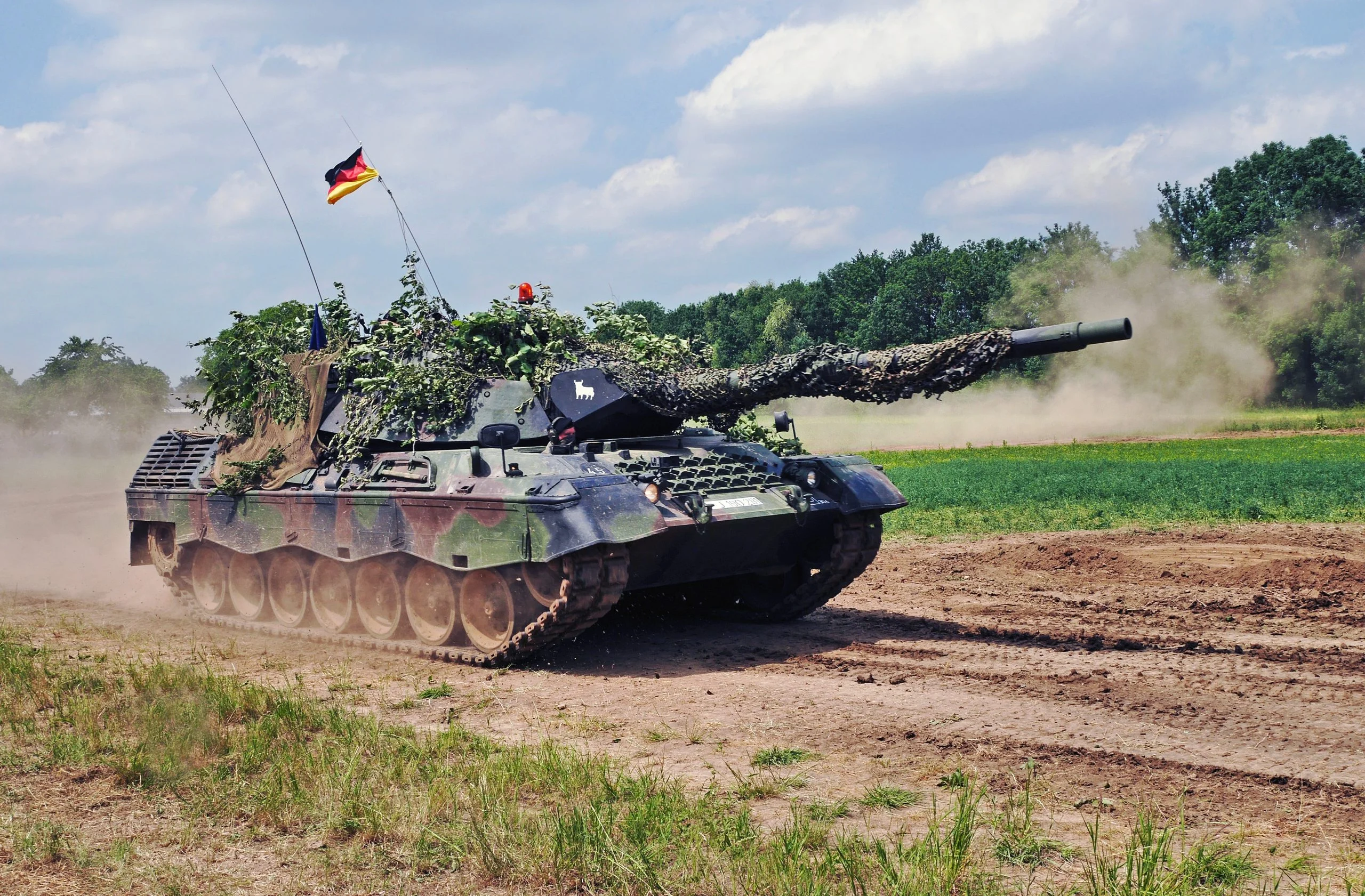 Germany Clears 187 Leopard I Tanks for Ukraine