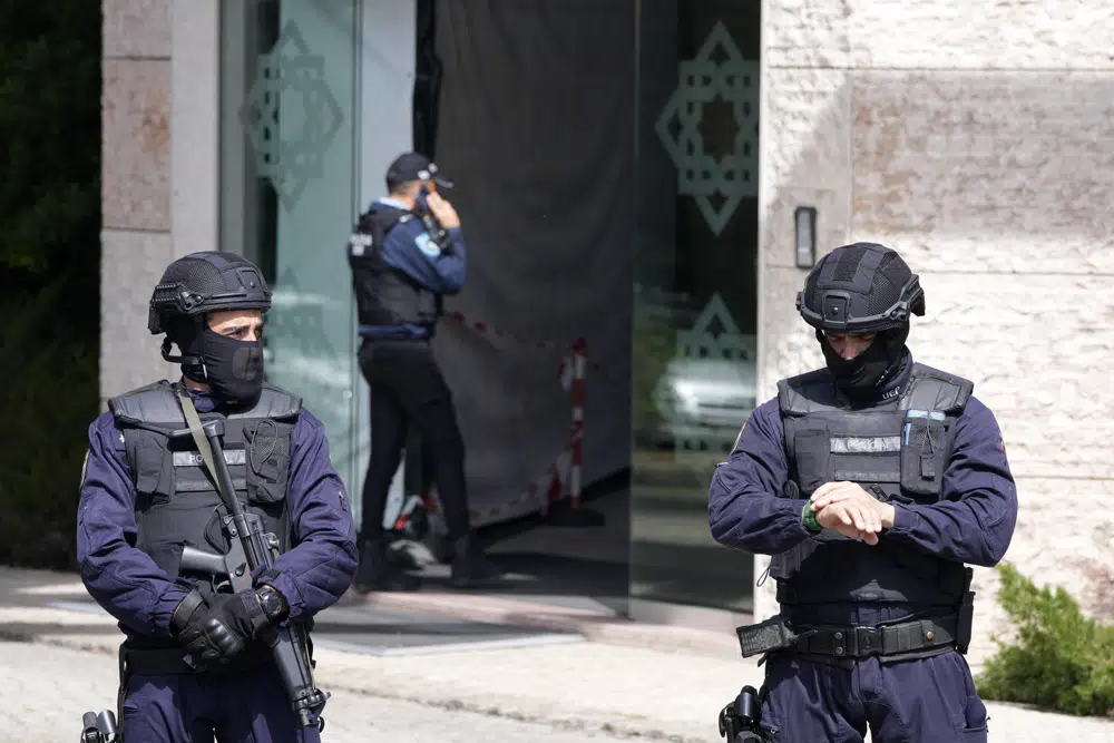 Stabbing Attack at Muslim Center in Lisbon Leaves 2 Dead