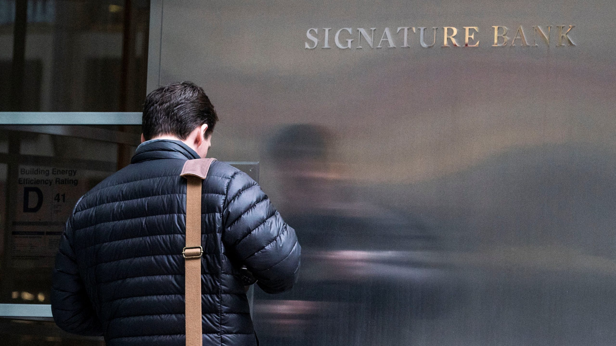 Regulators Seize 2nd U.S. Bank