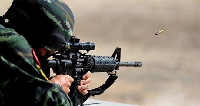 Chinese Companies Send Arms and Equipment Shipments to Russia