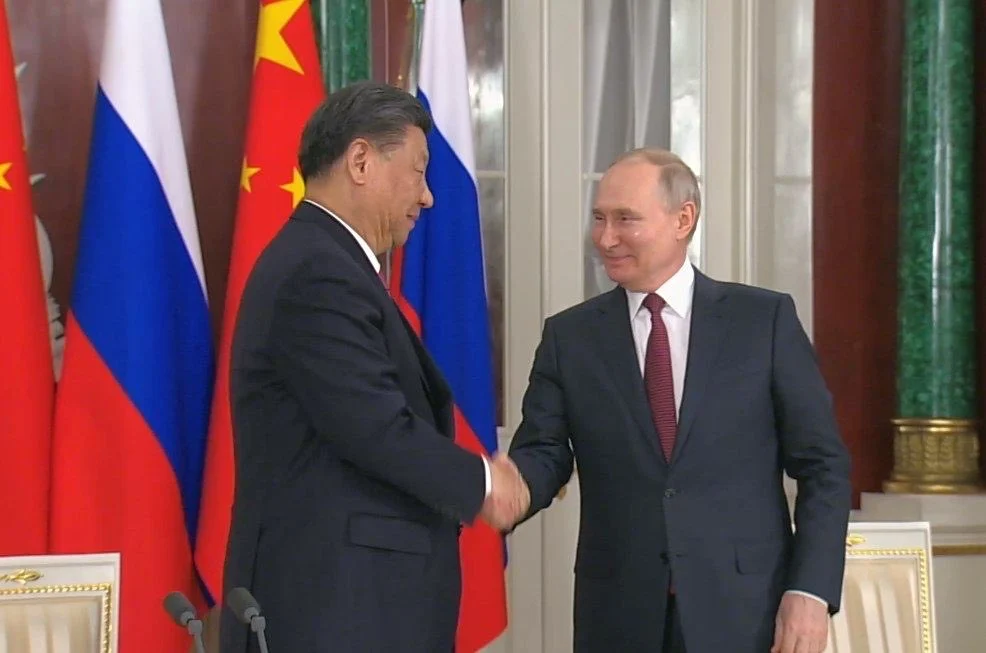Xi and Putin Sign China-Russia Strategic Cooperation Agreement