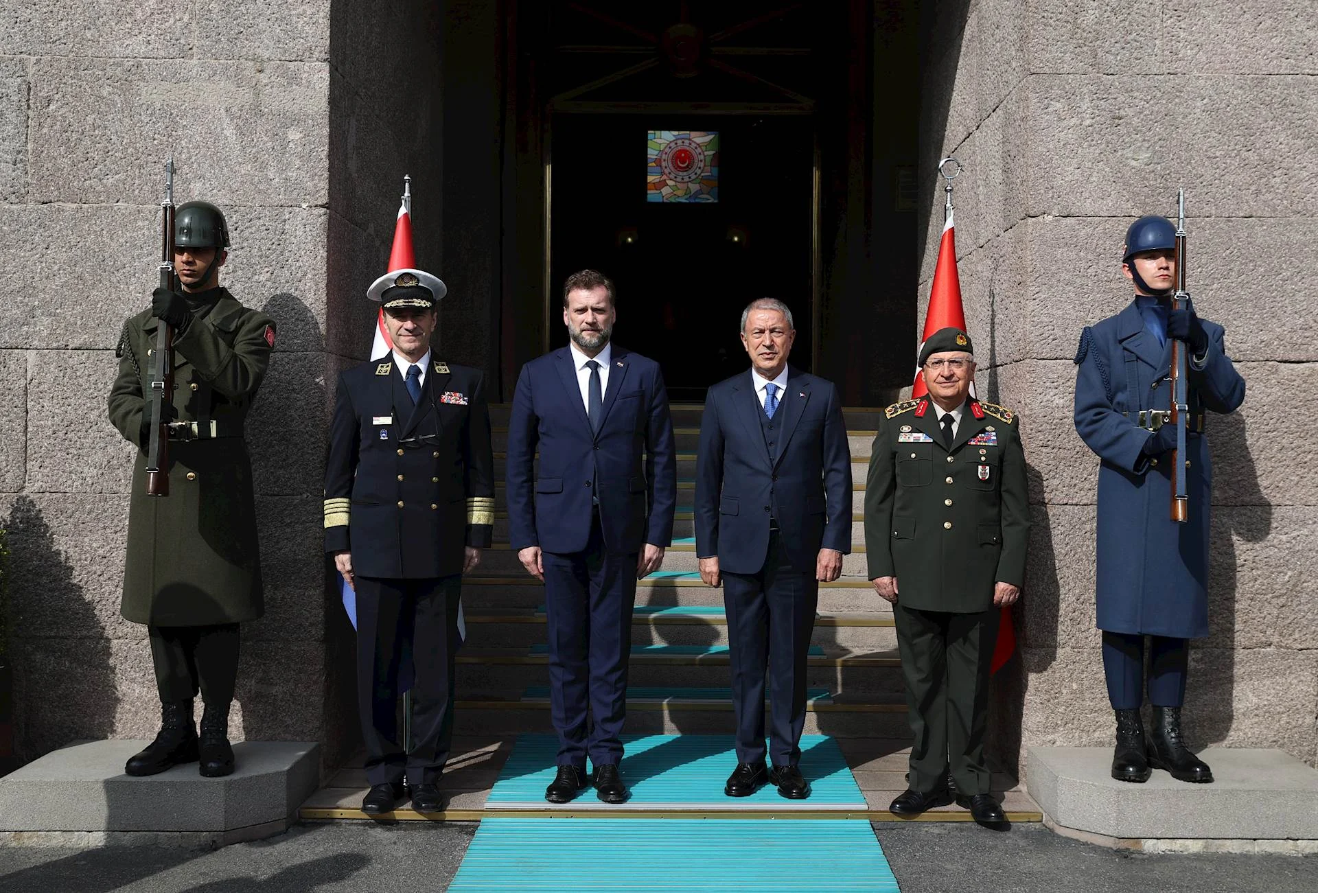 Turkish and Croatian Defense Ministers Meet In Ankara