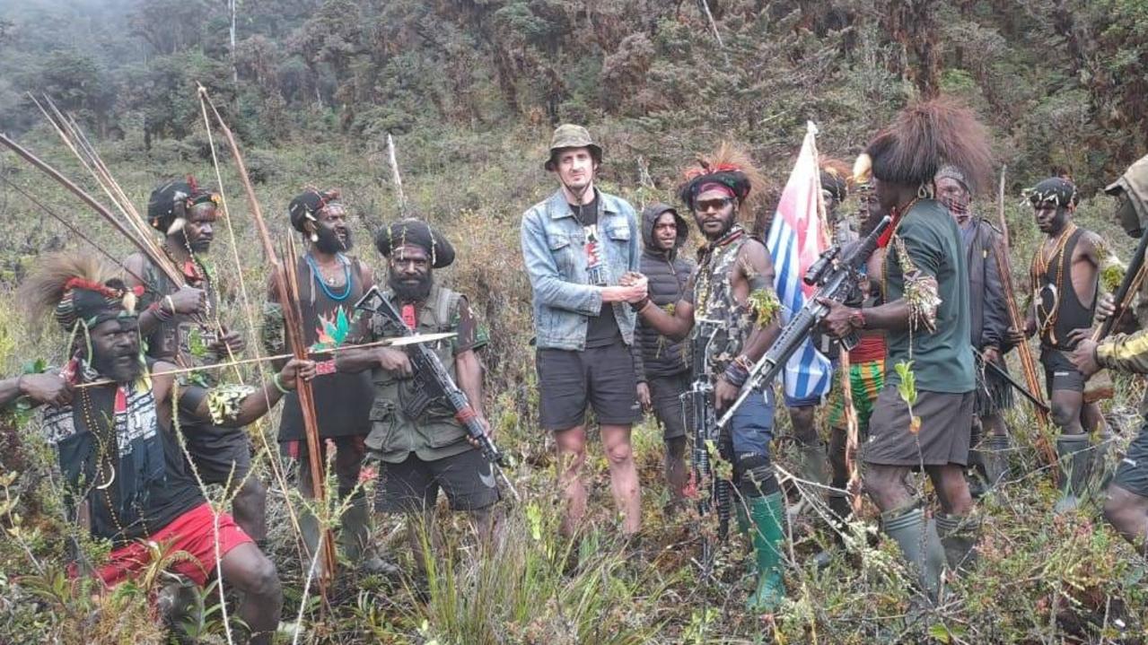 Indonesian Casualties Reported in TPNPB Ambush During Search to Find Kidnapped NZ Pilot