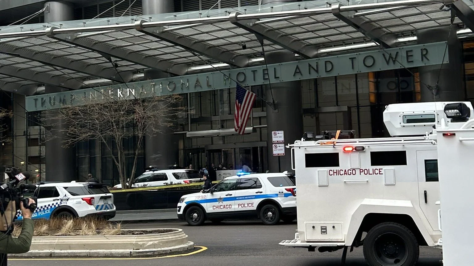Suspect Armed with Rifle Reported in Chicago Trump Tower