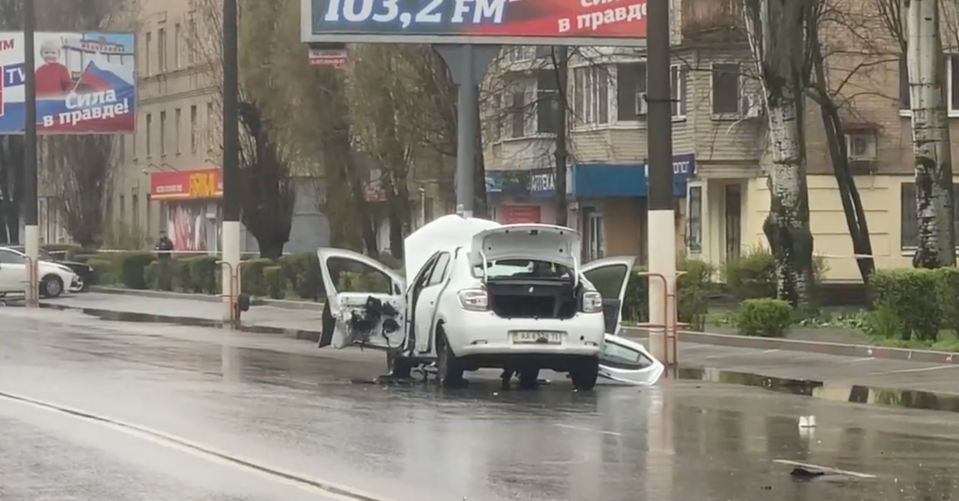 (GRAPHIC) Former Russian-Installed Mayor Targeted in Melitopol Car Bombing