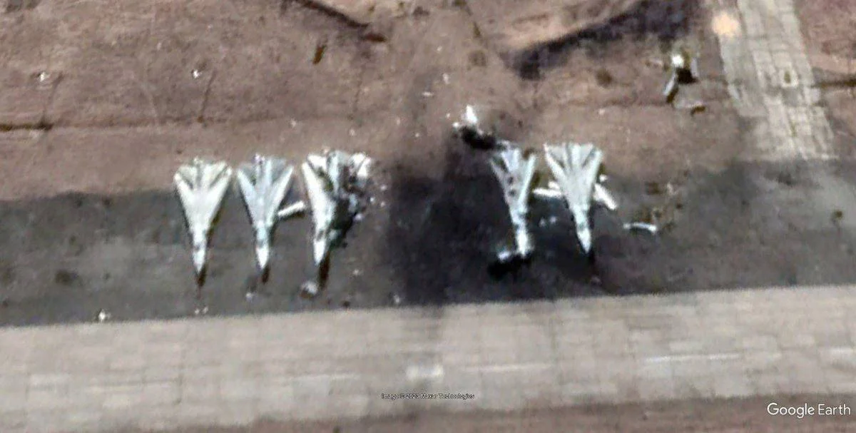 Russian Airstrikes Destroy Ukrainian Su-24 at Key Airfield