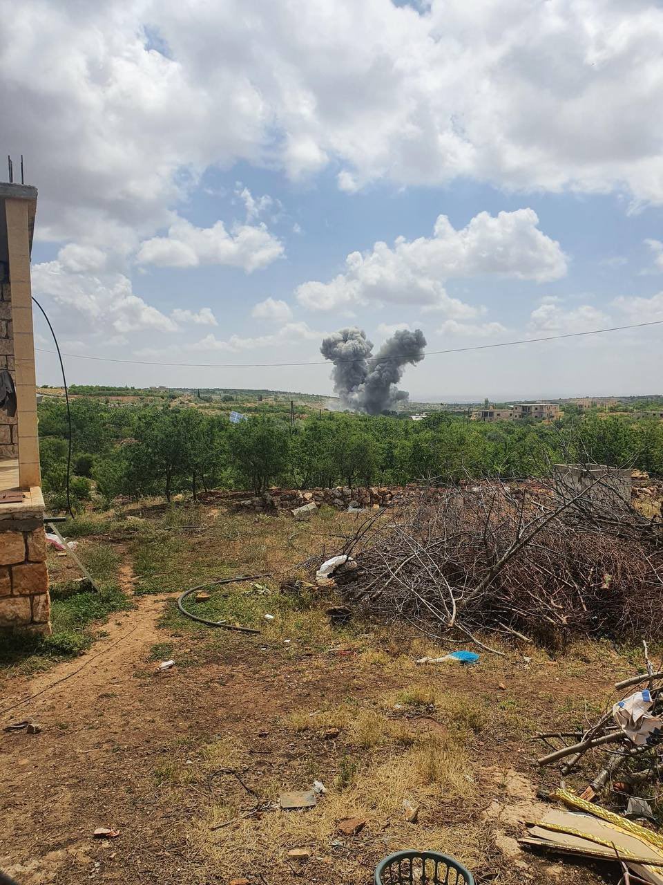 Russian Warplanes Carry Out Airstrikes in Idlib