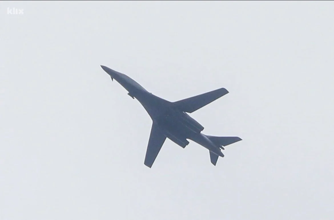 US Flies  B-1 Bombers Over Bosnia in Sign of Military Support