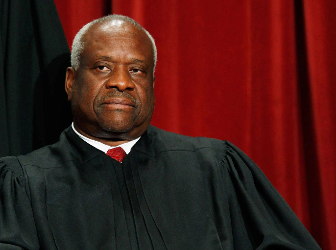 Justice Clarence Thomas Delays Release of Financial Disclosure Forms