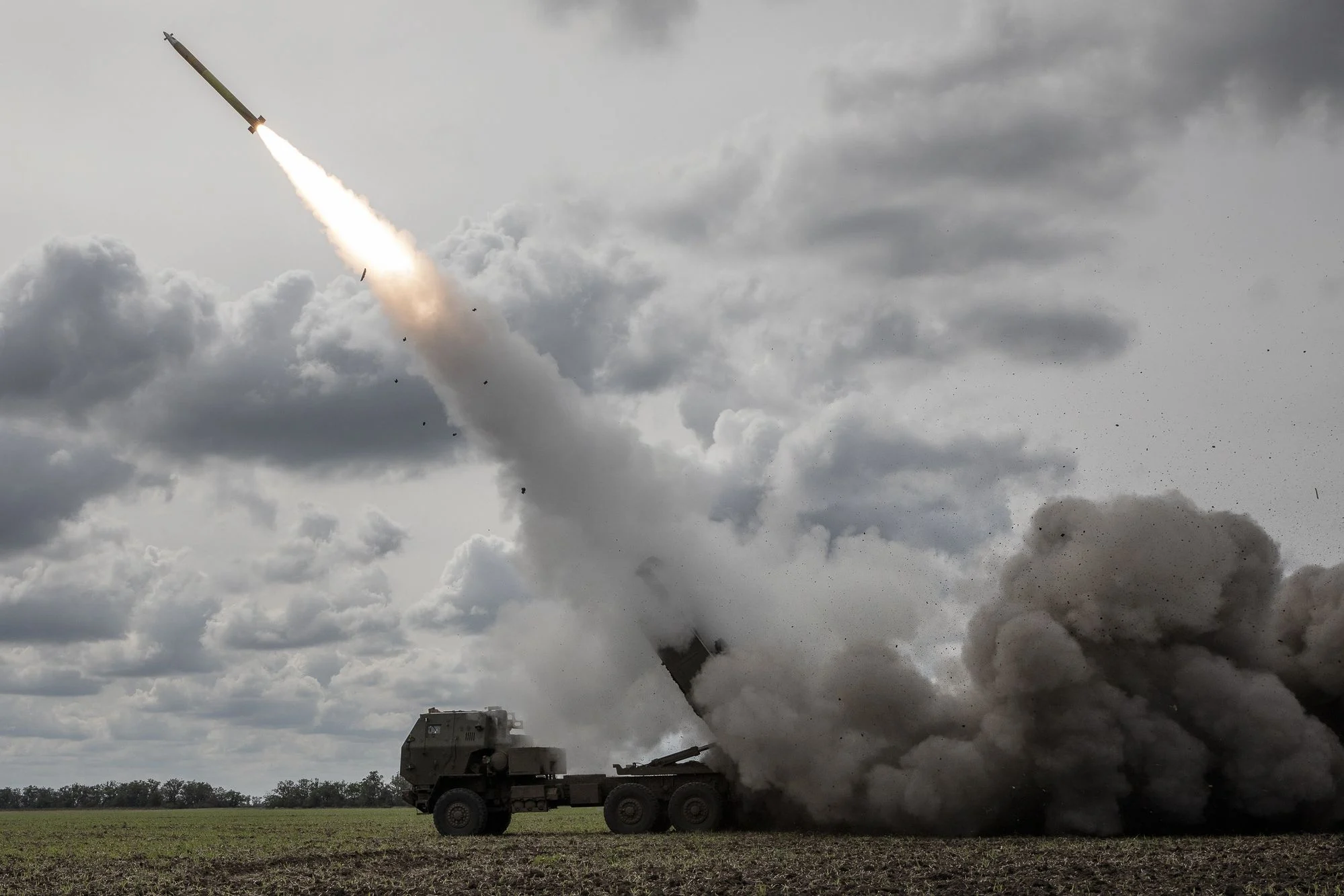 Shoigu Warns of Retaliation if Ukraine uses American and British-Supplied Missiles Against Russia