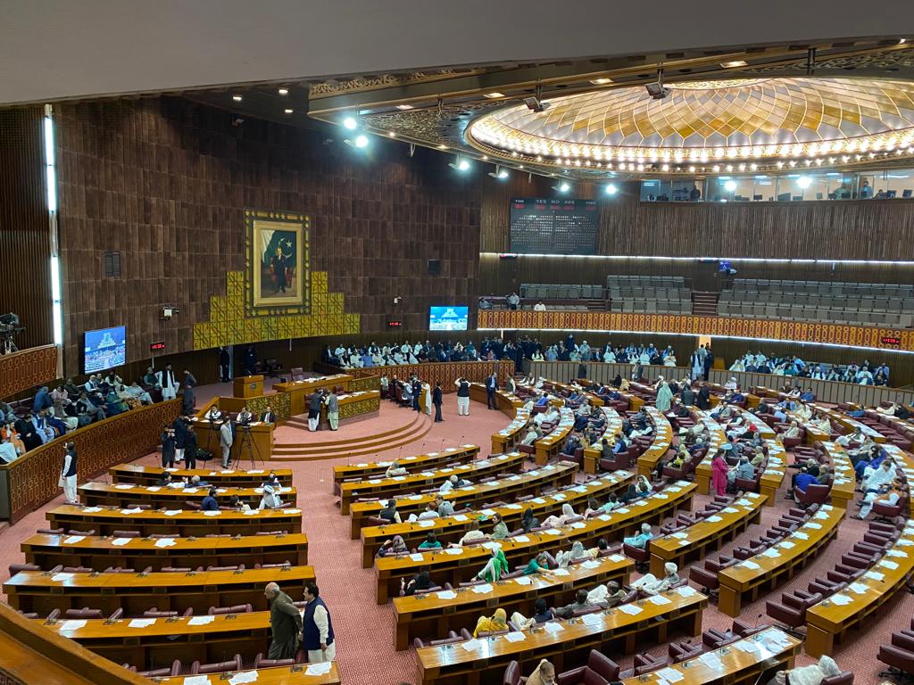 Pakistan National Assembly Dissolved, Interim Gov to be Established to Oversee Election