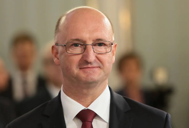 Polish Deputy Foreign Minister Reportedly Attempts Suicide After Dismissal