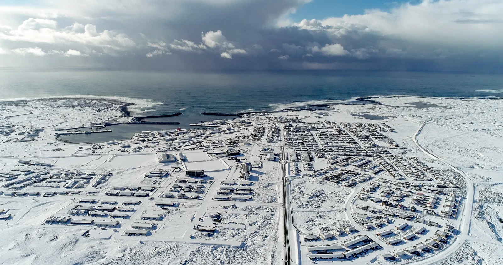 Grindavik, Iceland Evacuated due to Imminent Volcanic Eruption