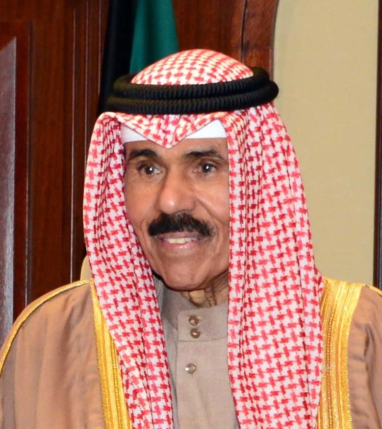Kuwaiti Emir Who Presided Over Iraqi Invasion, Dies at 86