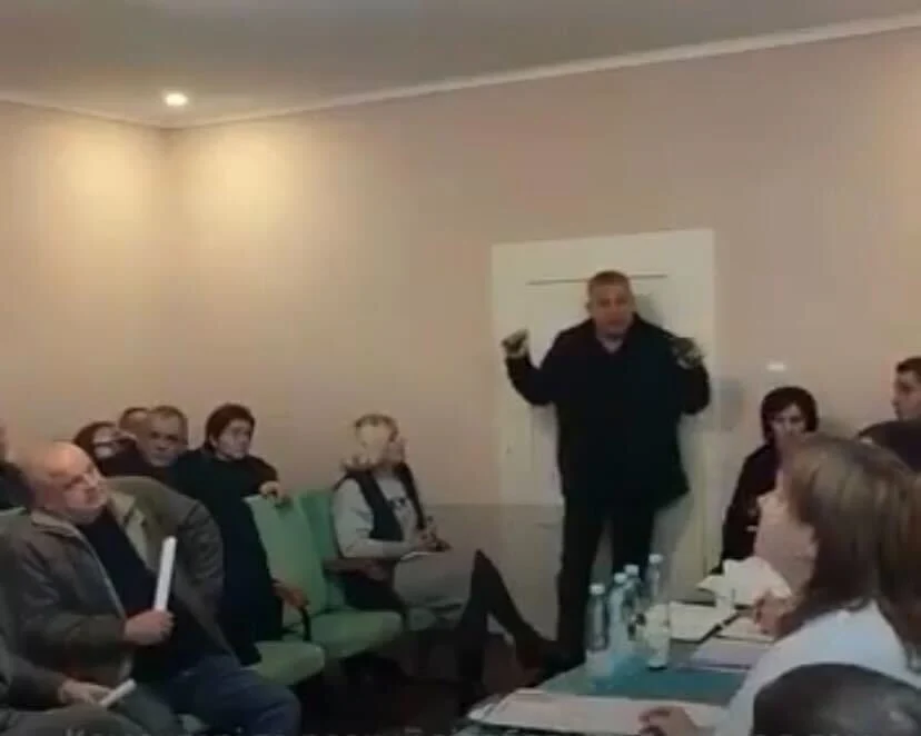 Ukrainian MP Detonates Grenades at Village Council Meeting, 26 Wounded
