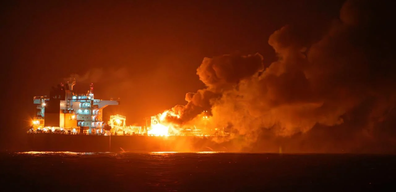 British Tanker Continues Voyage Following Houthi Missile Strike and Onboard Fire