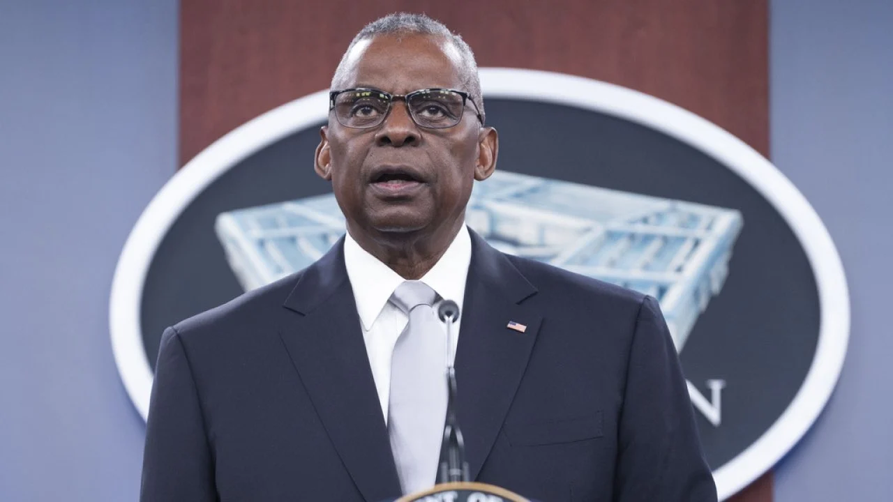 SecDef Austin Readmitted to Hospital for “Emergent Bladder Issue”