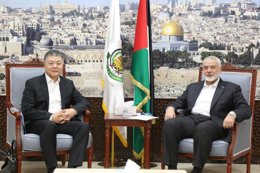 Chinese Official Meets with Hamas Politburo Head in Qatar