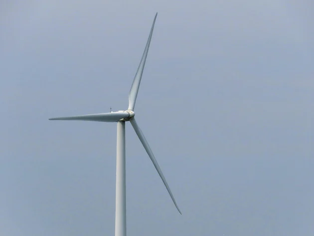 America Completes First Large-Scale Offshore Wind Project near Long Island