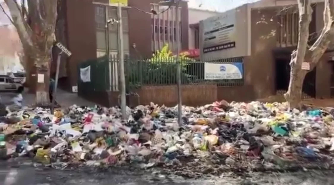 Rubbish From Pikitup Strike Blocking Entrances to Johannesburg Voting Stations