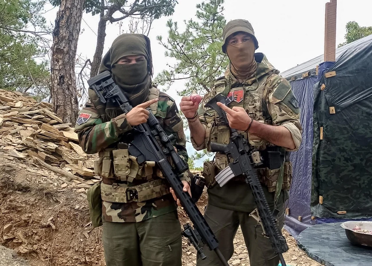 First Images Emerge of Foreign Volunteers Operating with Chin State-Based Group