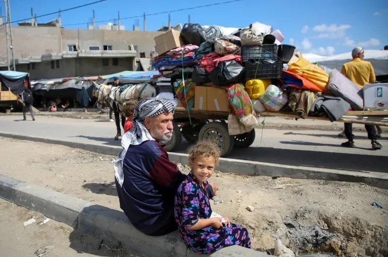 Israel Seizes Control of Rafah Crossing
