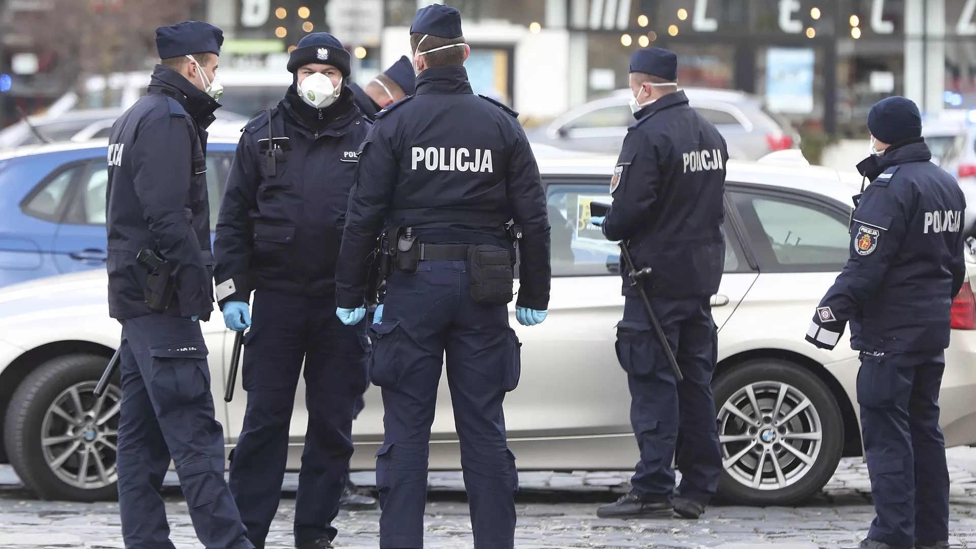 Eighteen People Arrested in Poland for Allegedly Planning Sabotage