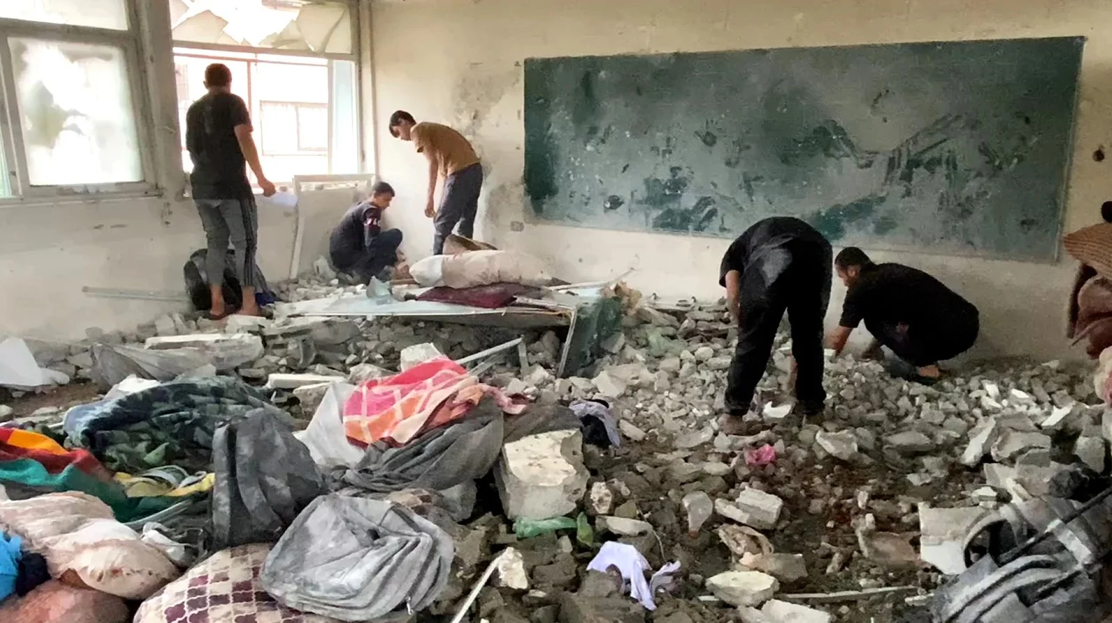 At Least 40 Killed in Israeli Strike on UNRWA School