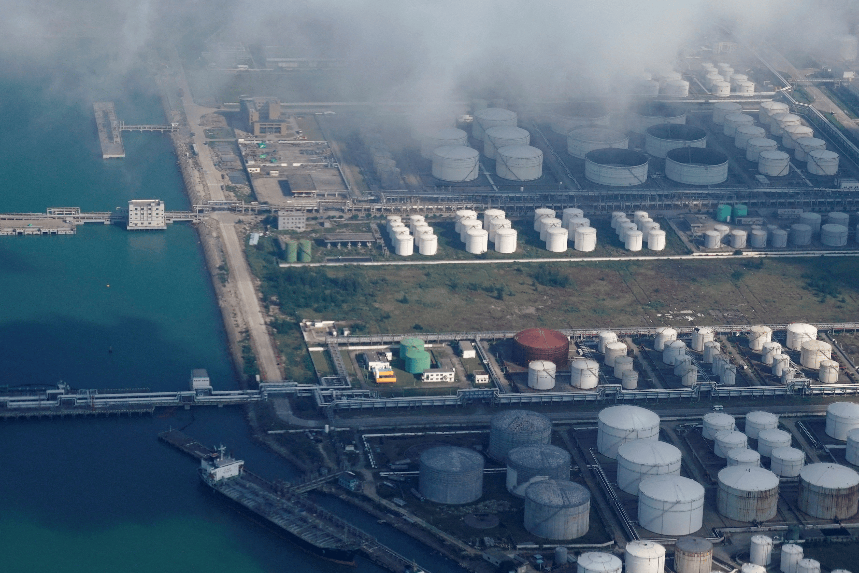 China’s Increase in Crude Oil Storage Tied to Economic Recovery, Strategic Reserve Replenishment