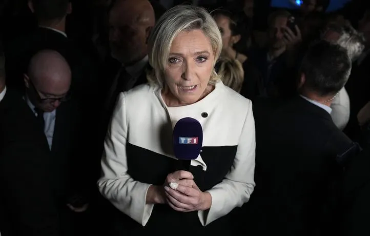 French Legislative Elections 2024: New Popular Front Leads but No Clear Majority