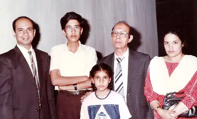 The author, at 11 years of age, with Talat Mahmood and family, at a concert in New Delhi.
